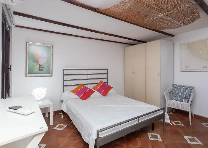 Il Piccolo Arco Appartement *